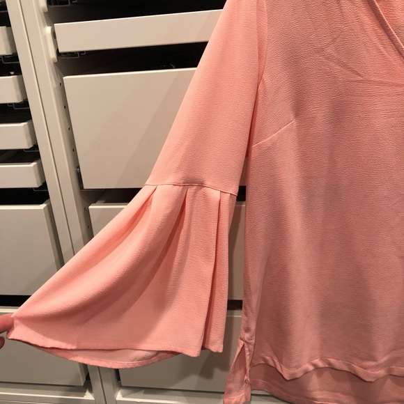 Pink flutter sleeve blouse - Picture 2 of 4